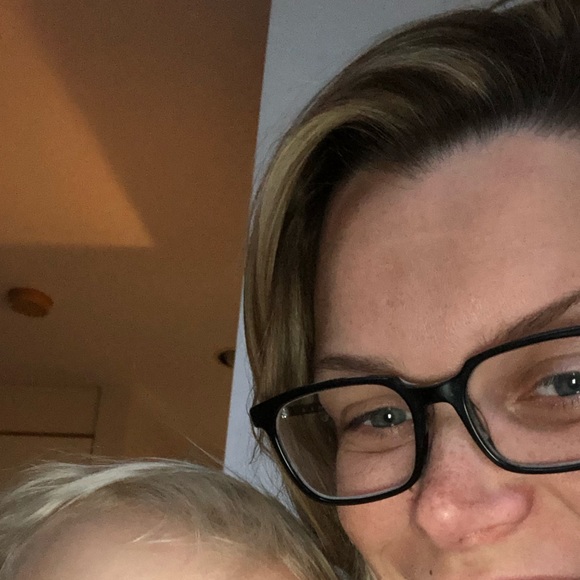 Meet your Posher, Kristen - Picture 1 of 1